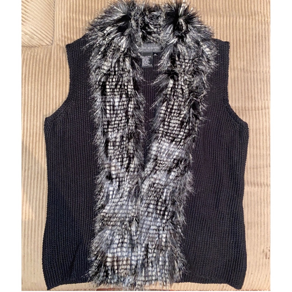 Fur vest